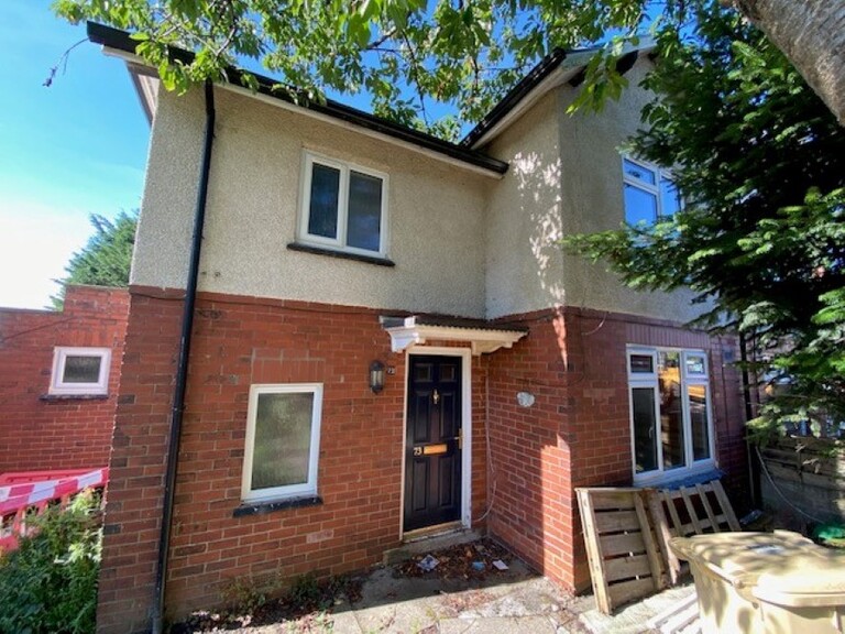 Image of the front of 73 Ainsworth Avenue, Horwich, Bolton, Greater Manchester BL6 6NN.
